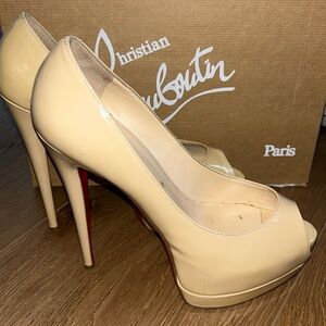 Christian Louboutin - Nude Palais Royal Heels - size 38.5